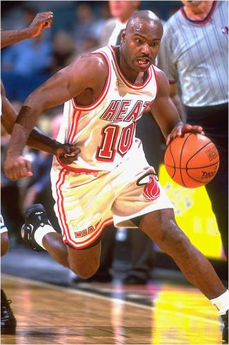 开云-关于蒂姆回归赛场，大胜首场状态亮眼，热火观众沸腾！的信息